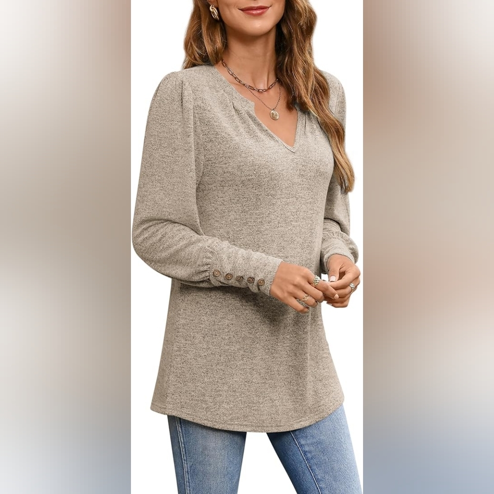 NWOT Womens Long Sleeve VNeck Blouse